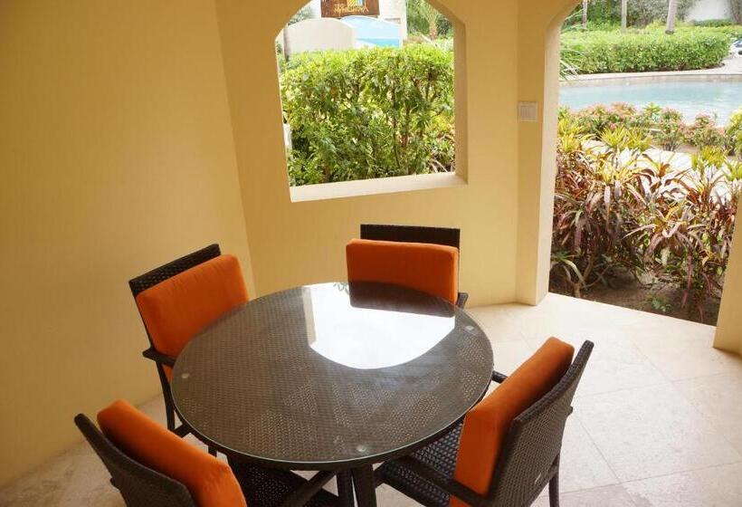 2침실 아파트 정원구비, The Hamilton Beach Villas & Spa