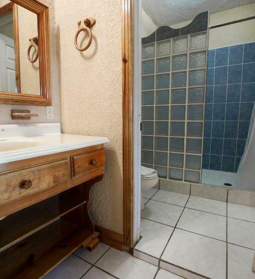 اتاق استاندارد سه تخته با چشم‌انداز, Sea Eye Hotel   Laguna Building