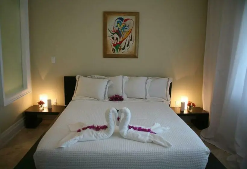 سوییت, The Atrium Resort