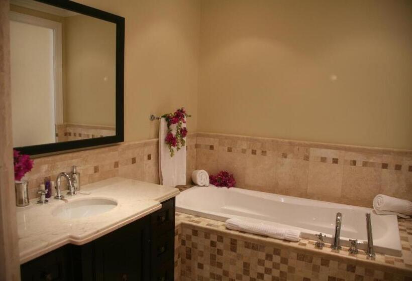 ペントハウス２ベッドルームアパート, The Atrium Resort