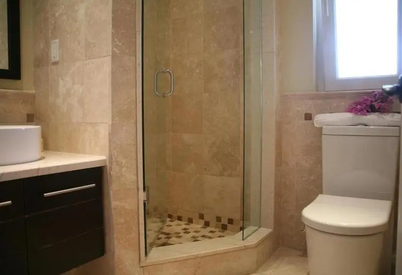 1 Bedroom Penthouse Apartment, The Atrium Resort