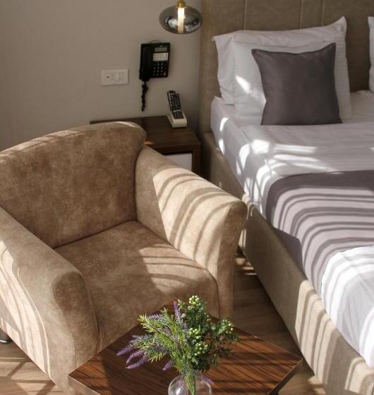 اتاق لوکس, Driada