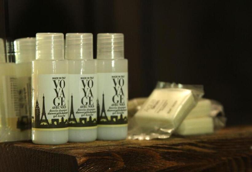 اتاق لوکس سه تخته, Driada