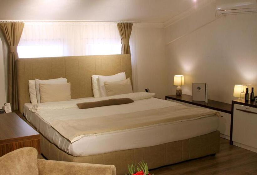 سوییت جونیور, Driada