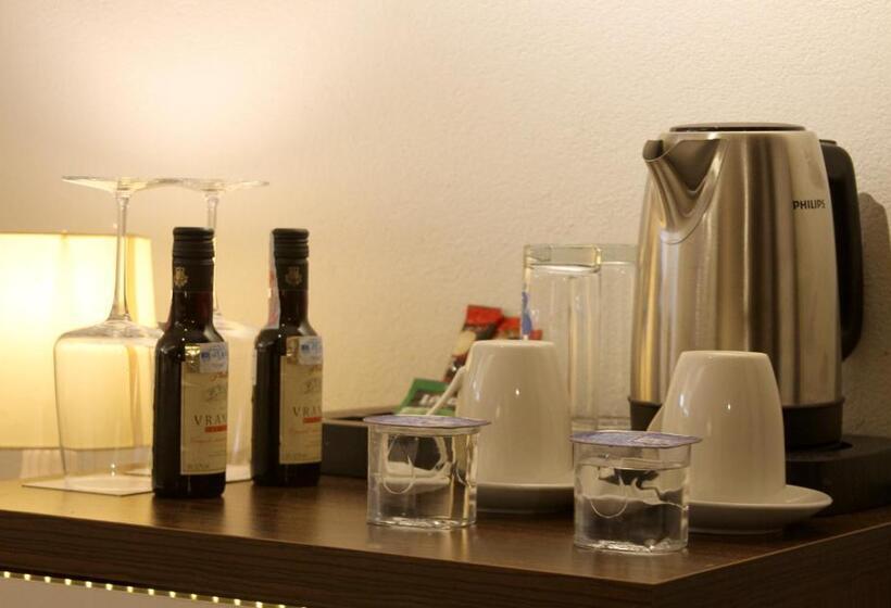 سوییت جونیور, Driada