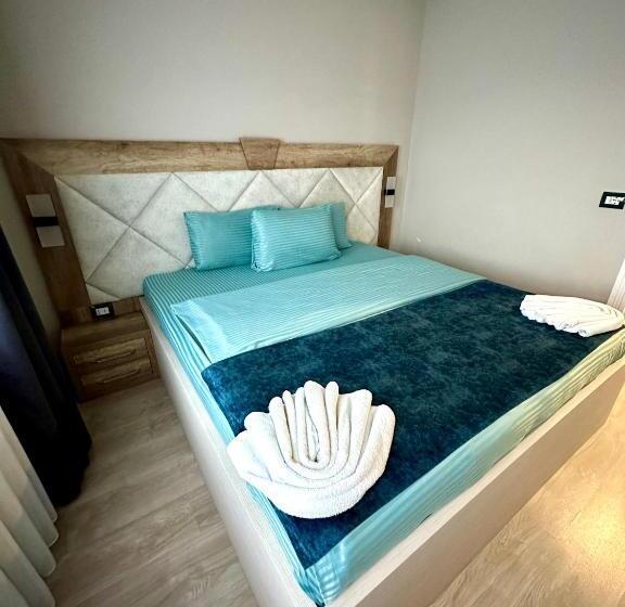 اتاق لوکس خانوادگی, Borea