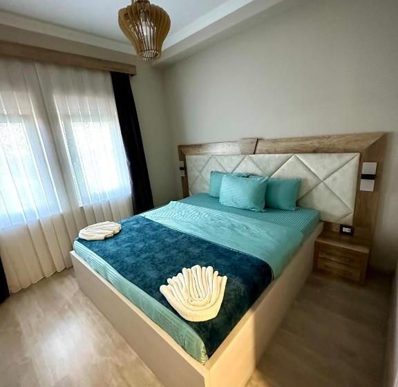 اتاق لوکس خانوادگی, Borea