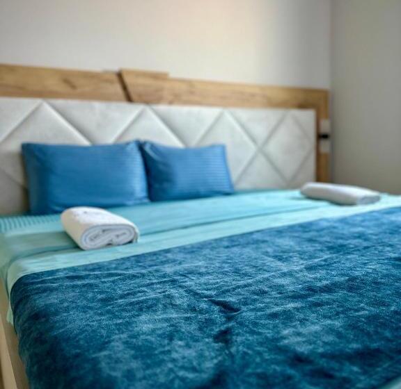 سوییت خانوادگی, Borea