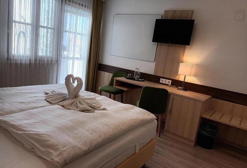 Номер Стандарт с Террасой, Pension Amelie