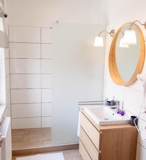 Семейный Номер, Pension Amelie