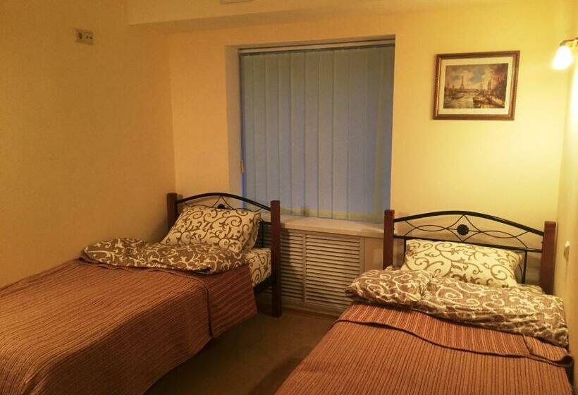 اتاق استاندارد, Westend Hostel Kyiv