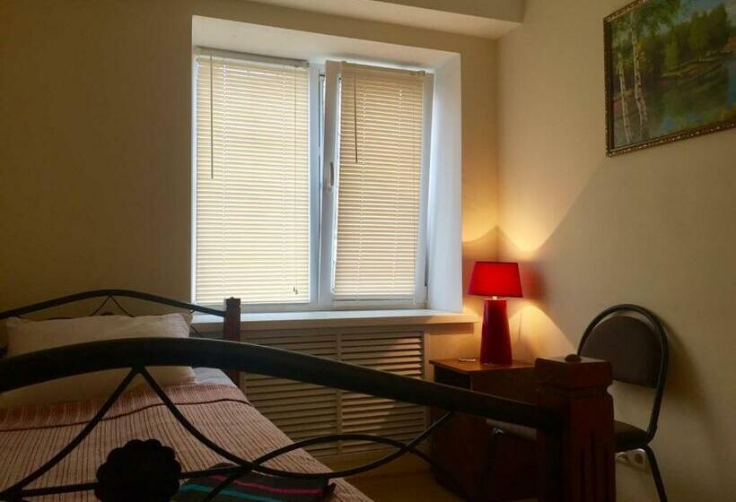 اتاق استاندارد یک نفره, Westend Hostel Kyiv