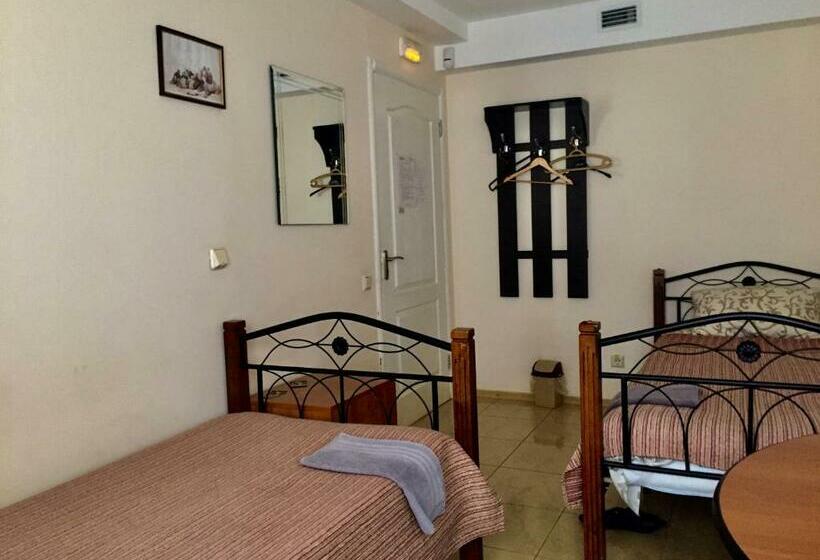 اتاق استاندارد, Westend Hostel Kyiv