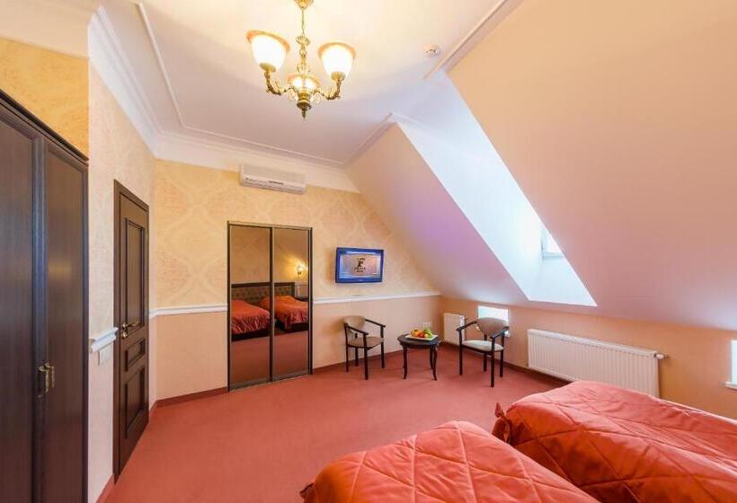 اتاق راحتی, Franz Hotel&restaurant