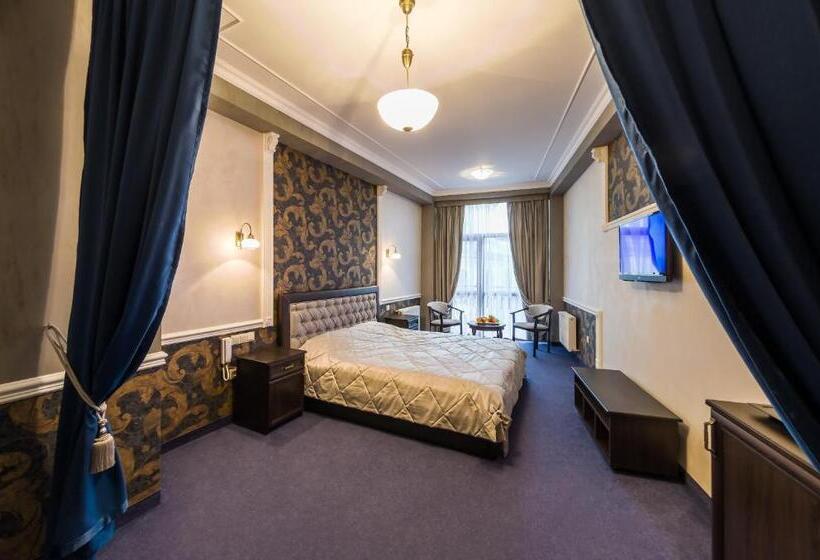 سوییت جونیور راحتی, Franz Hotel&restaurant