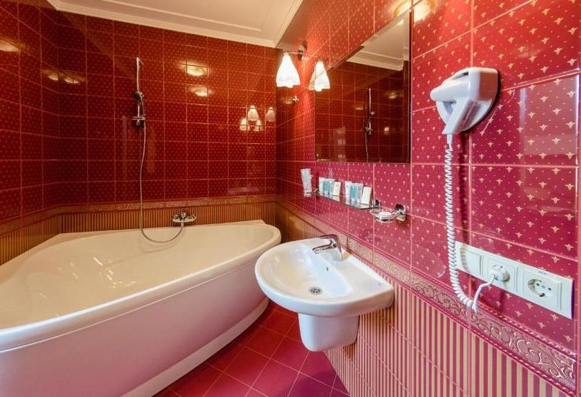 اتاق لوکس, Franz Hotel&restaurant