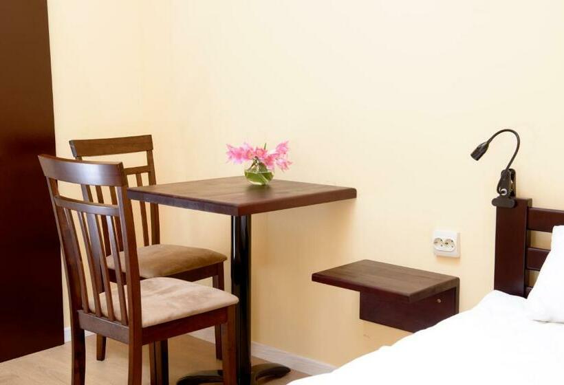 غرفة عائلية, Gar'is Hostel Lviv