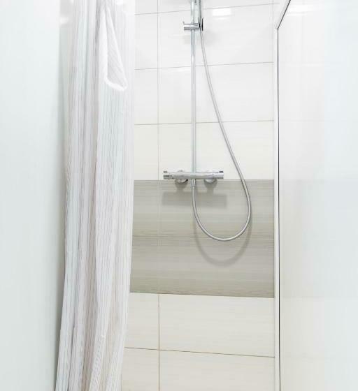 سرير فى غرفة مشتركه, Gar'is Hostel Lviv