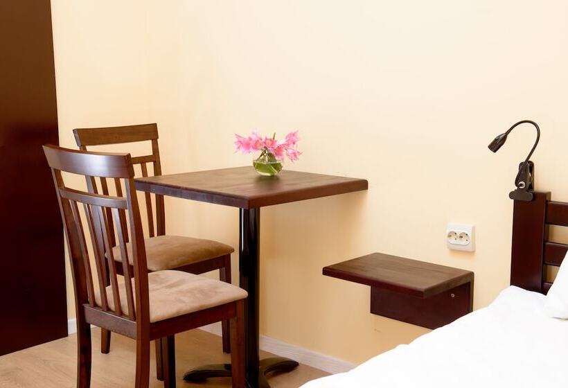 غرفة قياسية, Gar'is Hostel Lviv