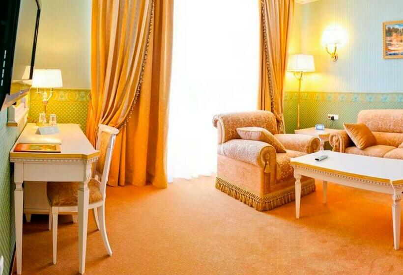 سوییت, Alleya Grand