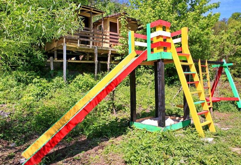 Economy Triple Room, Bilya Richky