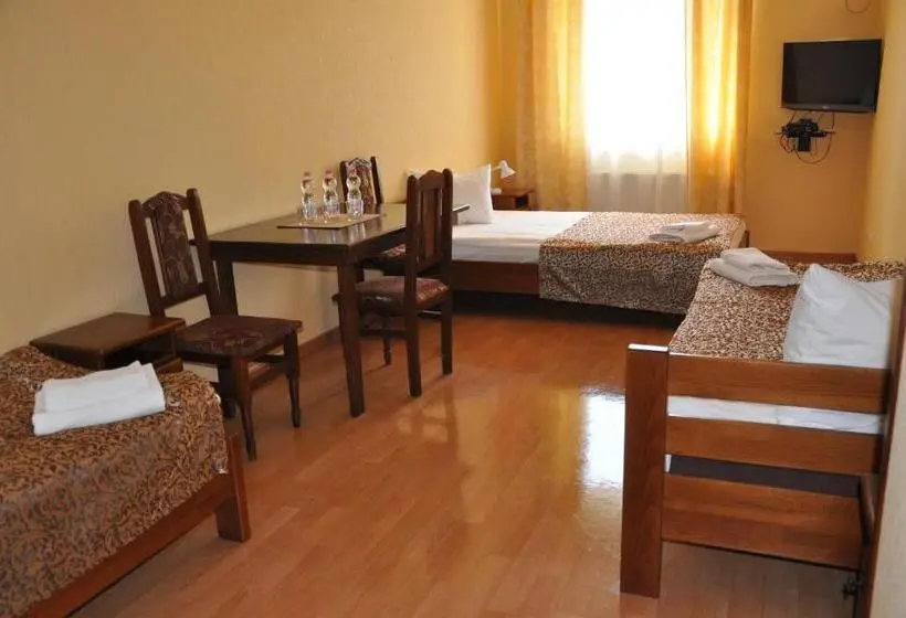 3 Bett Komfort Zimmer, Etna