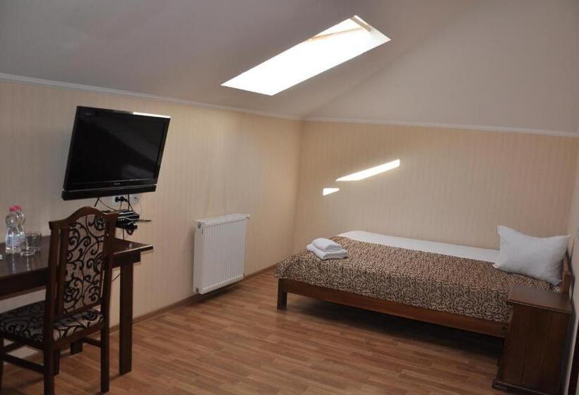 غرفة كومفورت ثلاثية, Etna