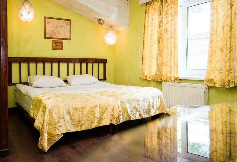 اتاق سوپریور, Guest House De Rishelye