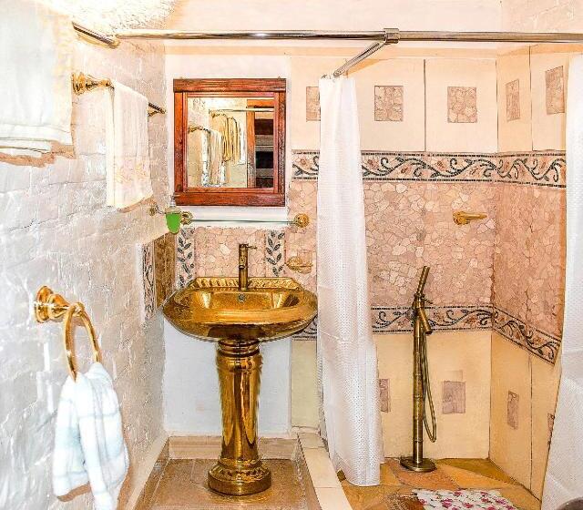اتاق راحتی سه تخته, Guest House De Rishelye