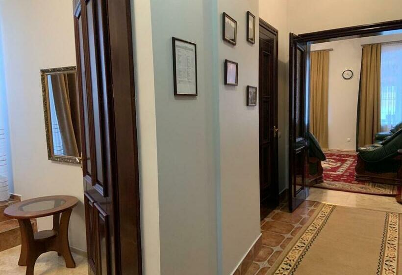 סוויטה, Hetman