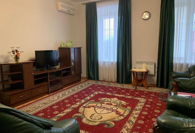 סוויטה, Hetman