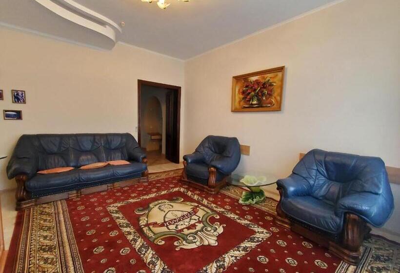 סוויטה, Hetman