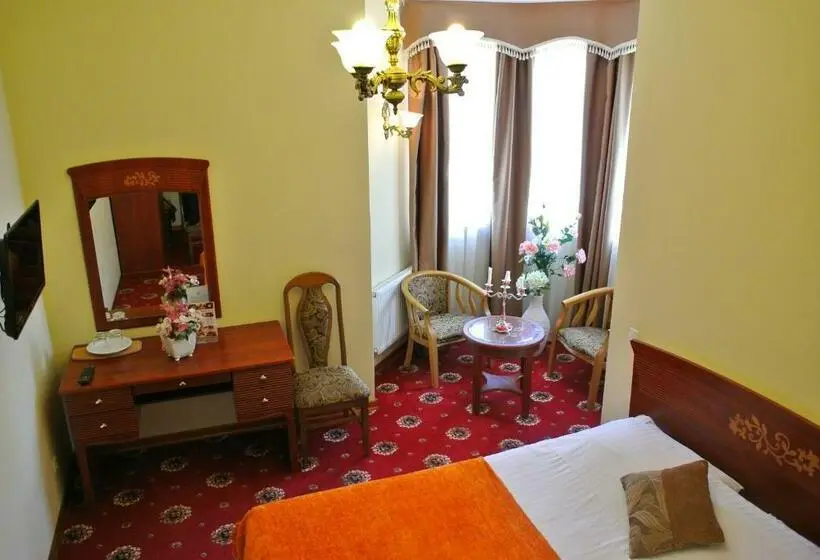اتاق سوپریور, Lavilia