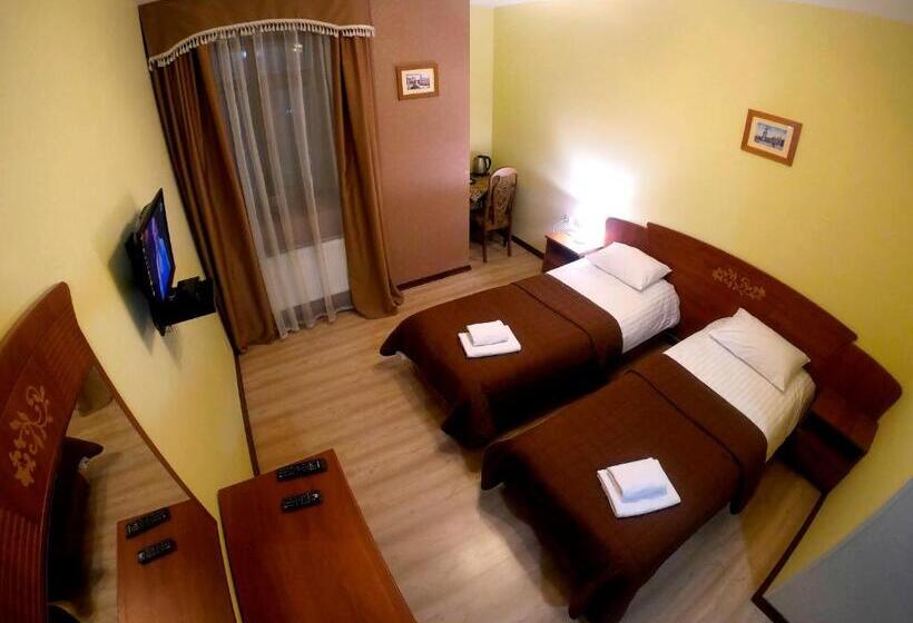 اتاق کلاسیک, Lavilia