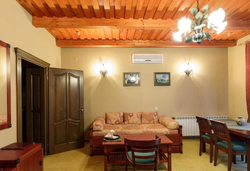 スイート, Letuchiy Gollandets