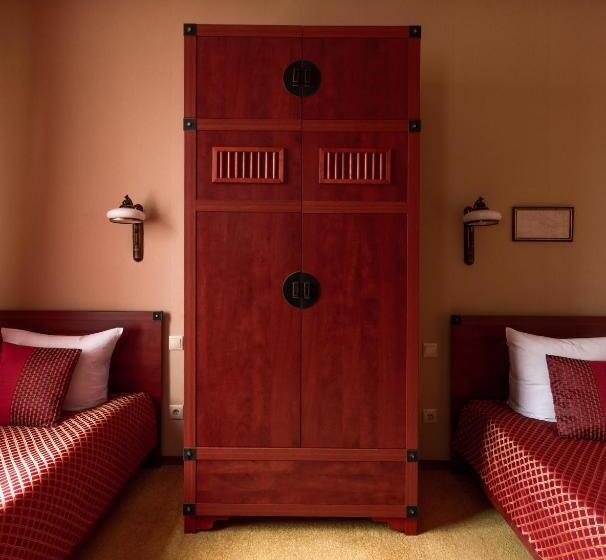 スタンダードルーム, Letuchiy Gollandets