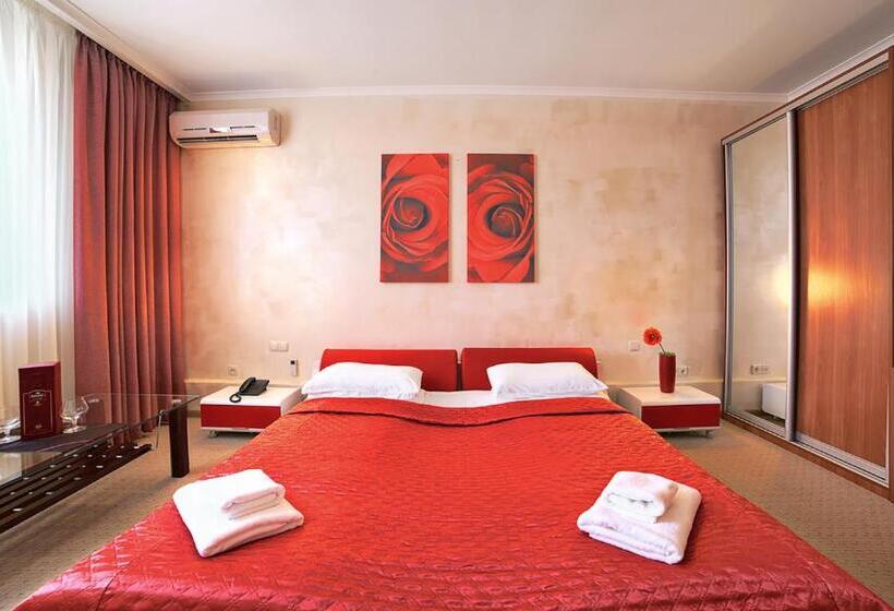 اتاق سوپریور, Marinara