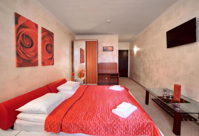 اتاق سوپریور, Marinara