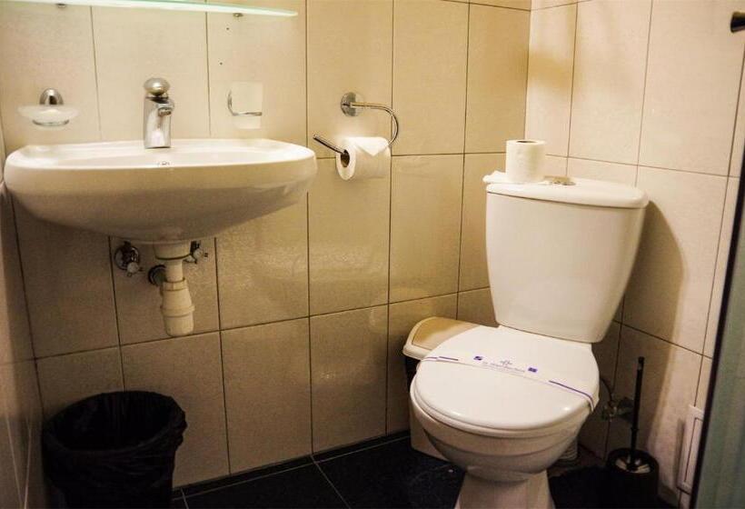 اتاق اکونومی, Marinara