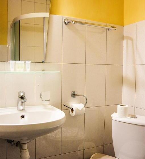 اتاق اکونومی, Marinara