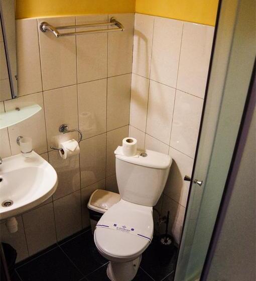 اتاق اکونومی, Marinara