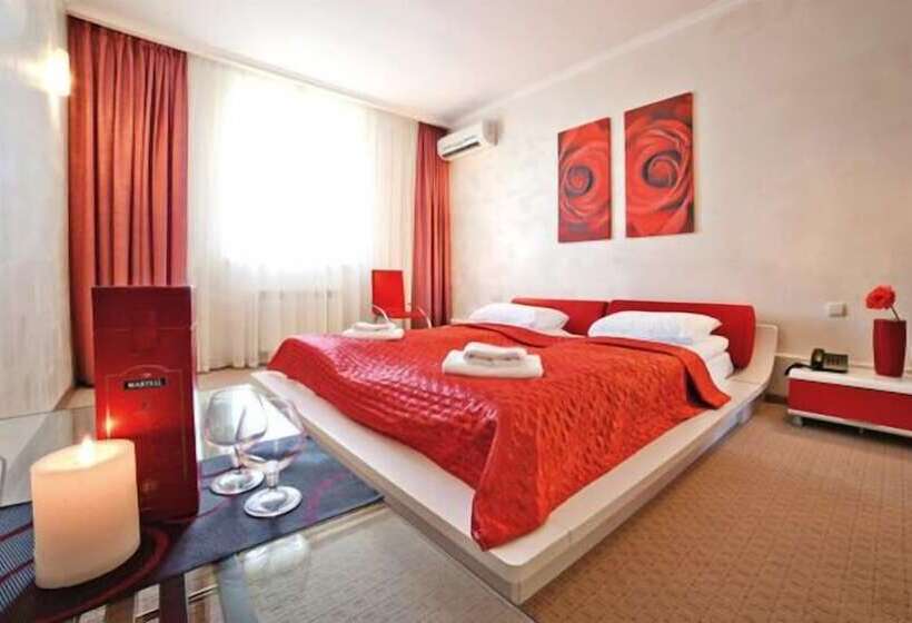 اتاق سوپریور, Marinara