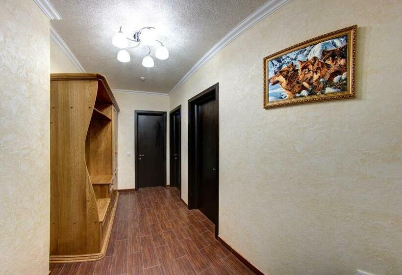 Camera Familiare, Mountain Krystal