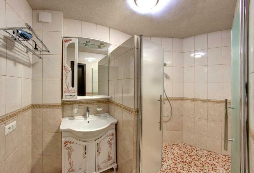 Suite, Mountain Krystal