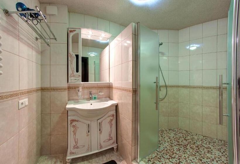 Suite, Mountain Krystal