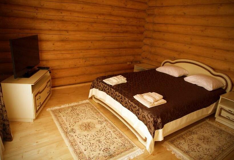 آپارتمان 1 خوابه با تراس, Oasis Karpat