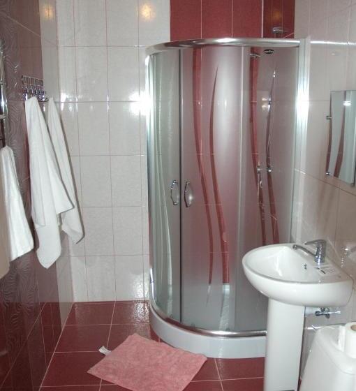 주니어 스위트, Pysanka