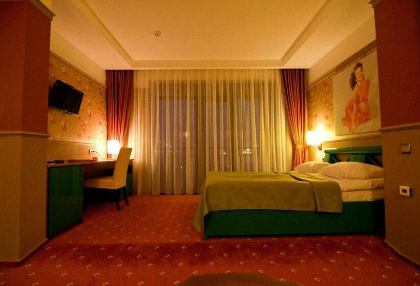 اتاق سوپریور, Road Star