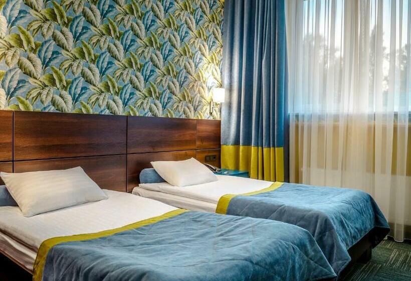 اتاق استاندارد, Road Star