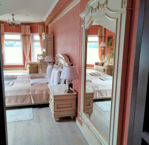 اتاق لوکس با چشمانداز دریاچه, Sapsan